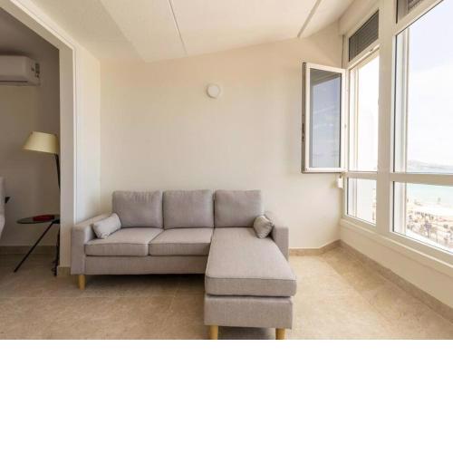 Beachfront Canteras Beach fully equipped