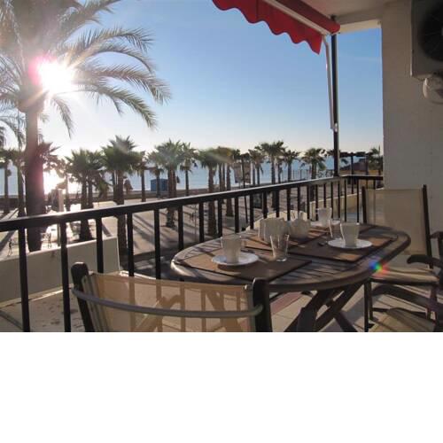 Beachfront Fuengirola Apartment with Views