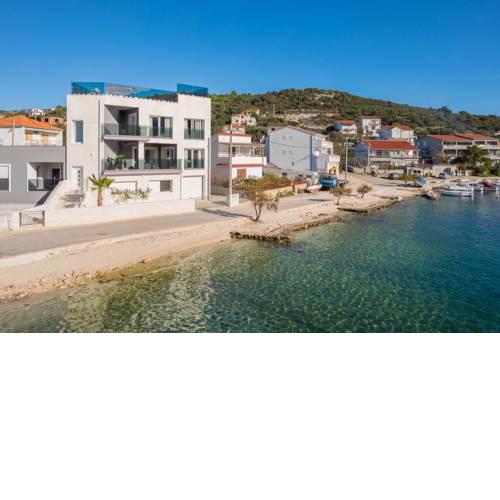 Beachfront Luxury Villa