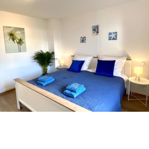 ☆ BeachStyle - KITCHEN/KINGBED/PARKING/NETFLIX
