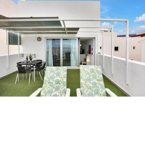Beatifull apartament front beach & Solarium
