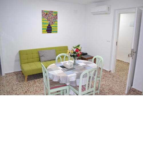 Beautiful 1 bedroom Apartment with gallery and Air Conditioning cb6yr