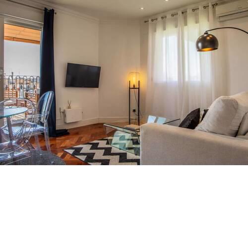Beautiful 1Bed Sleeps 6 with Terrace Heart of Madrid