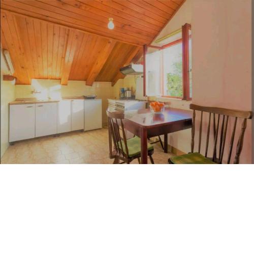 Beautiful 2-Bed Apartment in Cavtat
