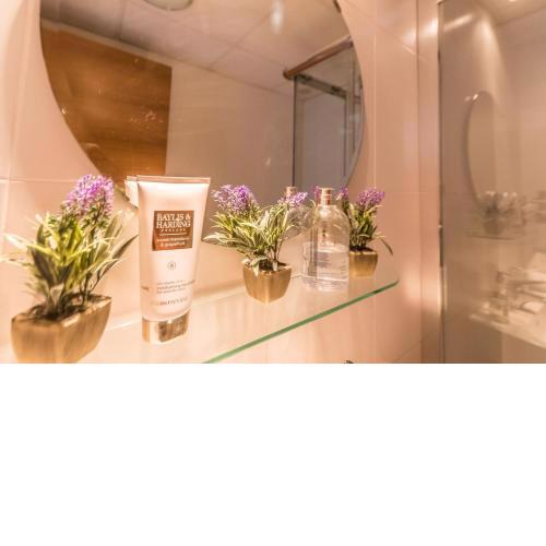 Beautiful 2 Bedroom Apartment - EO6821MM