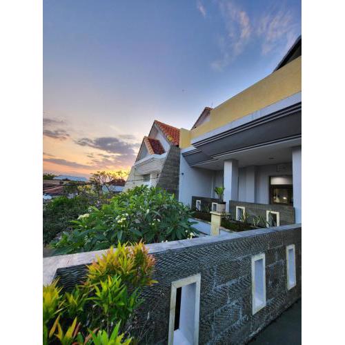 Beautiful 3BR House with Private Jacuzzi in Jimbaran