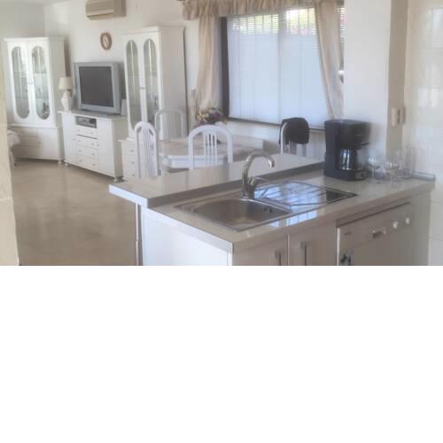 Beautiful 4-Bed det villa private pool sea views