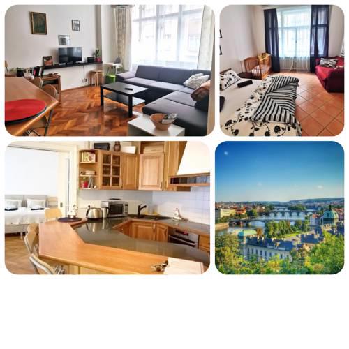 Beautiful apartment, 5 minutes to the center. 80m2