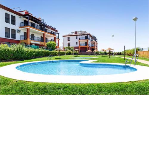 Beautiful apartment in Ayamonte with Outdoor swimming pool, WiFi and 2 Bedrooms