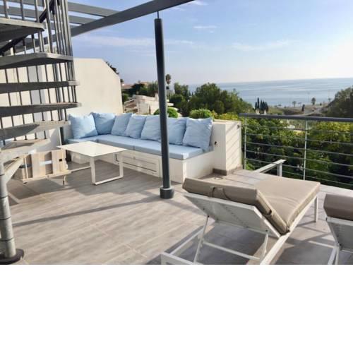 Beautiful apartment in Benalmadena pool & parking