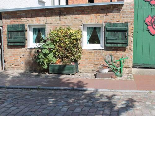 Beautiful Apartment in Damgarten with Garden