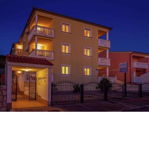 Beautiful Apartment in Dramalj Croatia with Swimming Pool