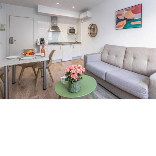 Beautiful apartment in Lloret de Mar with WiFi and 1 Bedrooms