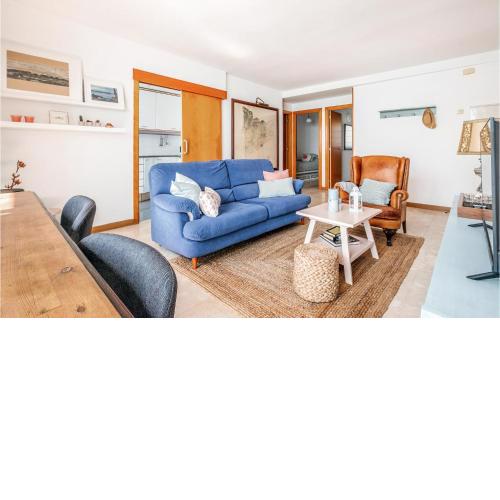 Beautiful apartment in Montgat with WiFi and 2 Bedrooms