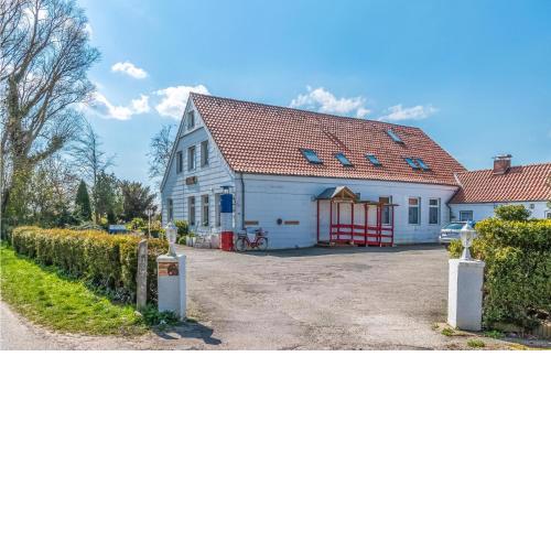 Beautiful apartment in Oldenswort with WiFi and 3 Bedrooms