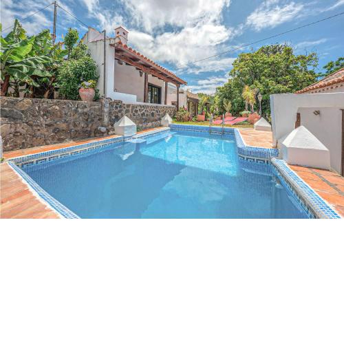 Beautiful apartment in Valle de Guerra with Outdoor swimming pool, WiFi and 1 Bedrooms