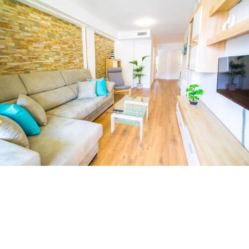 Beautiful apartment recently renovated with wifi and A c
