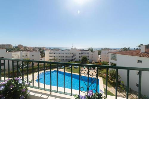 Beautiful apartment with sea views!