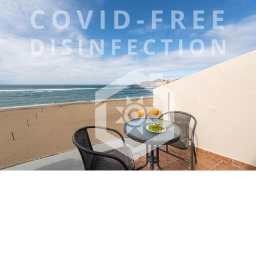 Beautiful beachfront apartament in Las Canteras