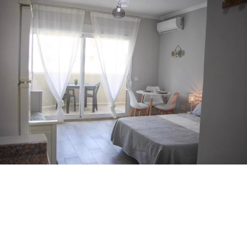 Beautiful brand new studio, Benal Beach Complex