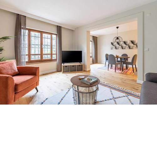 Beautiful Central Galata Port 1bd Garden Gem! #264