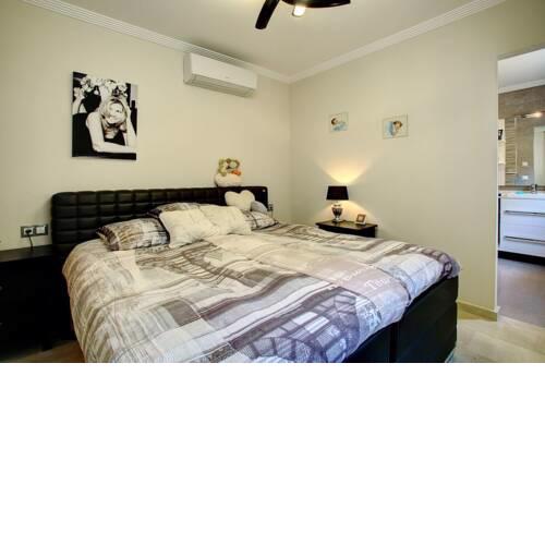 Beautiful Corner Apartment PA 1-1