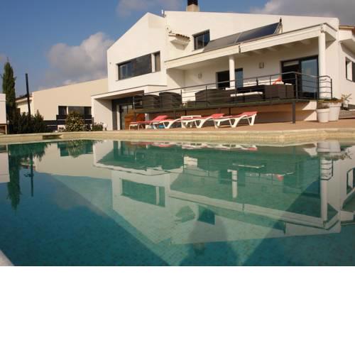 Beautiful, elegant and spacious villa with private pool in Alt Empordà