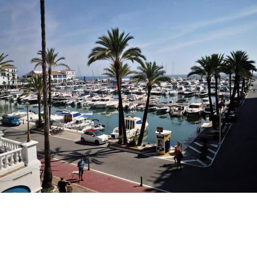 Beautiful flat Duquesa Suites Golf & Gardens