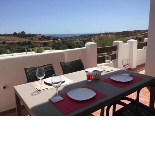 Beautiful frontline golf apartment