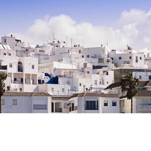 Beautiful Holiday Home in Conil de la Frontera near Beach