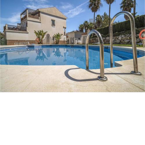 Beautiful home in Alhaurín de la Torre with WiFi and 3 Bedrooms