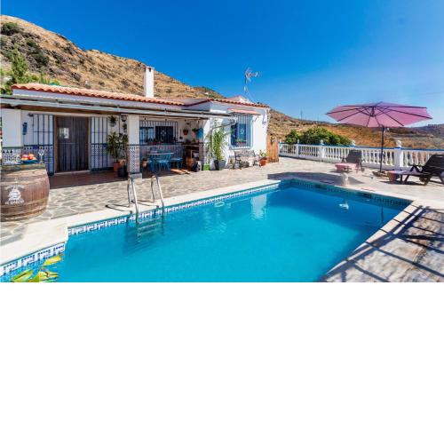 Beautiful home in Almuñécar with Outdoor swimming pool, WiFi and 2 Bedrooms #054