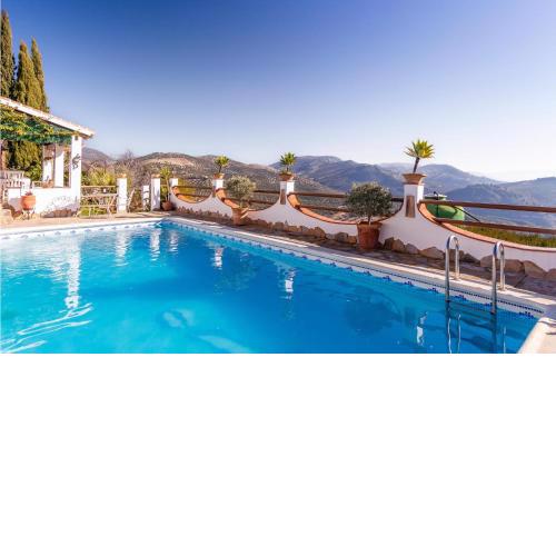 Beautiful home in Iznajar with WiFi and 3 Bedrooms