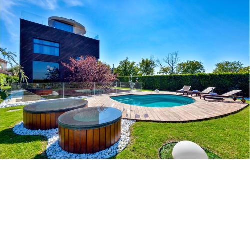 Beautiful home in Klostar Ivanic with Outdoor swimming pool, Sauna and WiFi