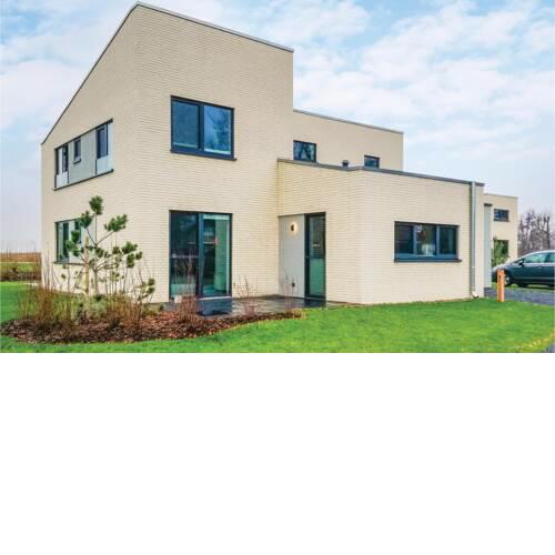 Beautiful home in Lembruch/Dümmer See w/ Indoor swimming pool, WiFi and 5 Bedrooms