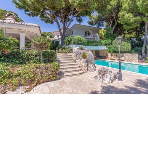 Beautiful home in Málaga w/ WiFi, Heated swimming pool and Outdoor swimming pool