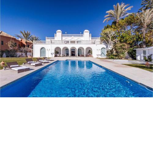 Beautiful home in Malaga with Sauna, Outdoor swimming pool and 6 Bedrooms