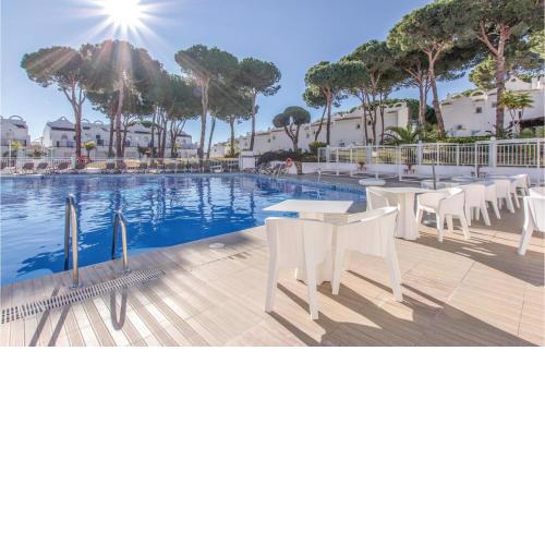 Beautiful home in Marbella with WiFi, Outdoor swimming pool and 1 Bedrooms