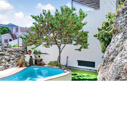 Beautiful home in Montecorto with WiFi, Private swimming pool and 3 Bedrooms