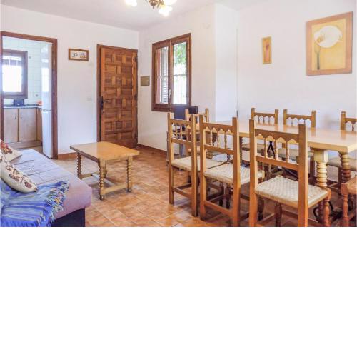 Beautiful home in Peñíscola with 3 Bedrooms