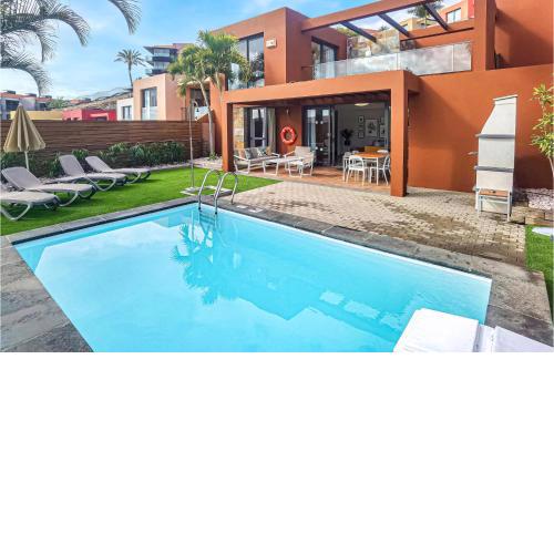 Beautiful home in San Bartolome de Tiraj with Outdoor swimming pool, WiFi and 2 Bedrooms