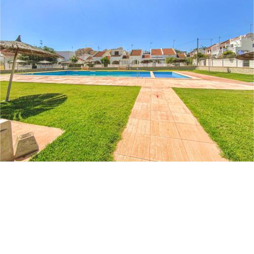Beautiful home in Torrevieja with Outdoor swimming pool, WiFi and 3 Bedrooms