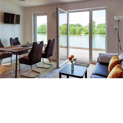 Beautiful home in Tossens with Sauna and 2 Bedrooms