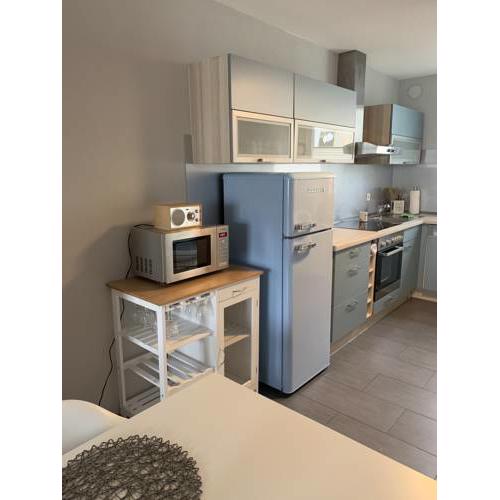 Beautiful Home near Airport 3 Rooms
