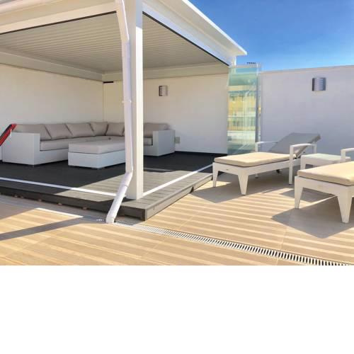 Beautiful penthouse perfect location