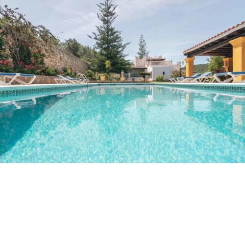 Beautiful Rustic Villa with Pool