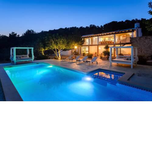 Beautiful Sea-View 6 Bedroom and 5 Bathroom Villa