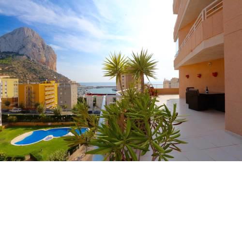 Beautiful seaside Apartment VASILISA with sea, Yacht Club & Roch of Ifach views in Calpe