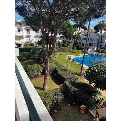 Beautiful seaside condo with pool