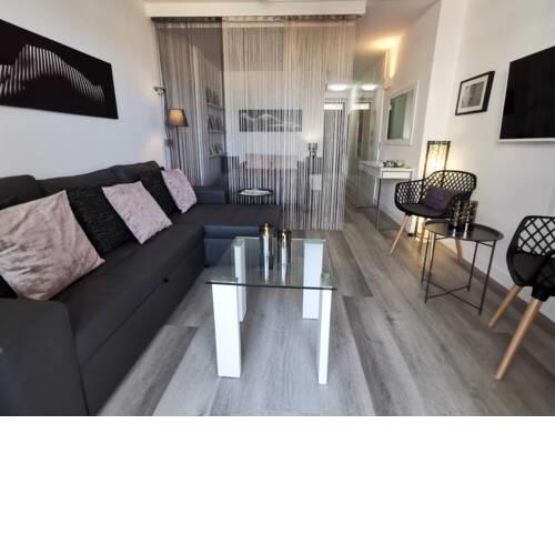 BEAUTIFUL SEAVIEW APARTMENT BY PRIDE PROPERTIES GC